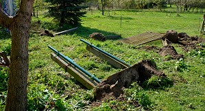 Abbau von Zaunanlagen im Garten - Anklicken zum Vergrern (228 kByte)